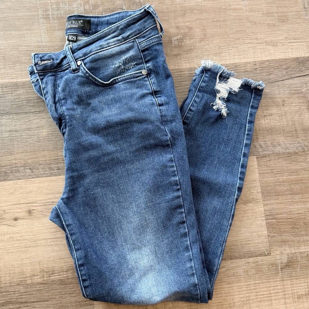 JUDY BLUE WEEKEND ESCAPE HIGH RISE SKINNY style 82491